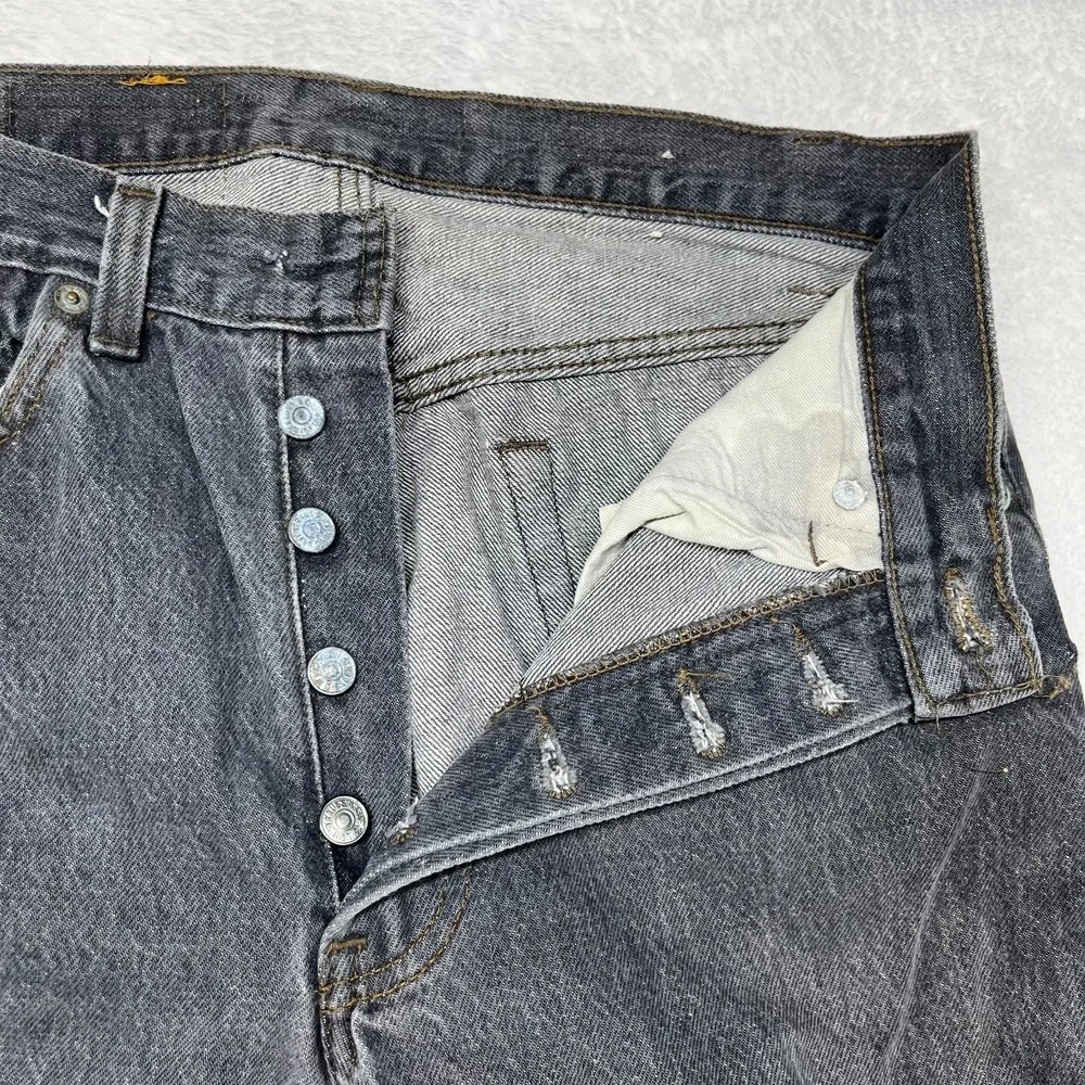 Vintage Levi's Button Fly Jeans Men's Faded Black Denim Pockets Y2K‎ - 30X30.5